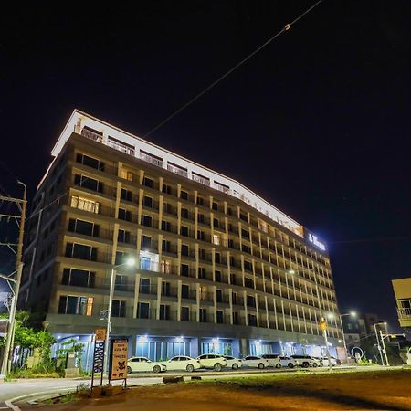 เดอะ เบสต์ ซองซาน Hotel ซอกวีโพ ภายนอก รูปภาพ