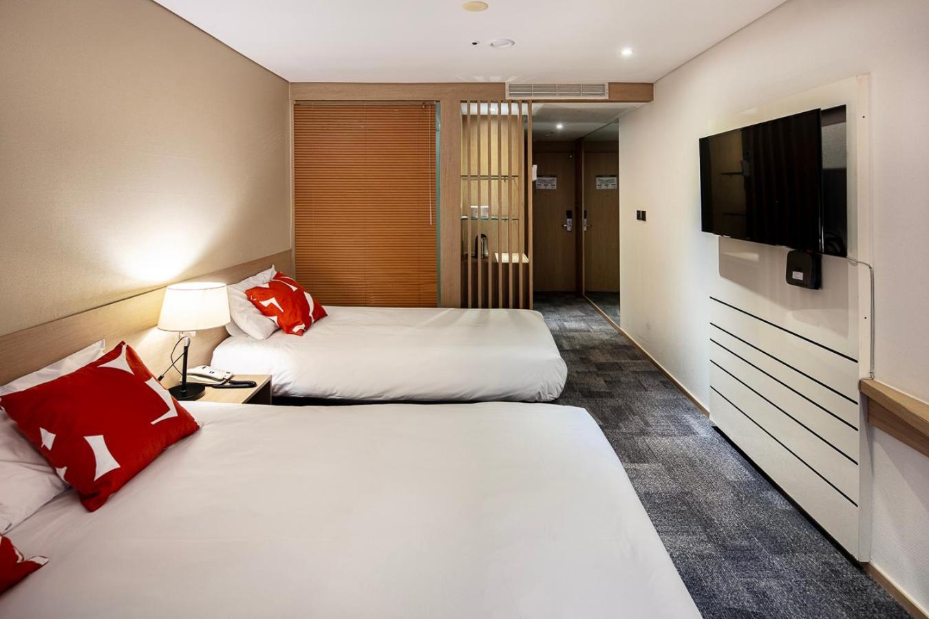 เดอะ เบสต์ ซองซาน Hotel ซอกวีโพ ภายนอก รูปภาพ